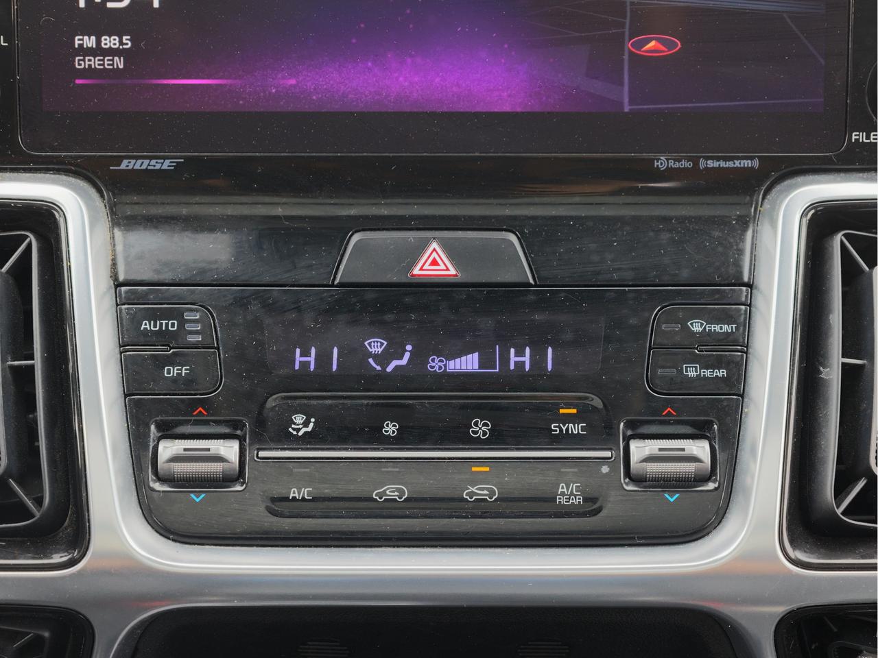 2023 Kia Sorento SX AWD   Navigation   Ventilated Seat   Leather Photo