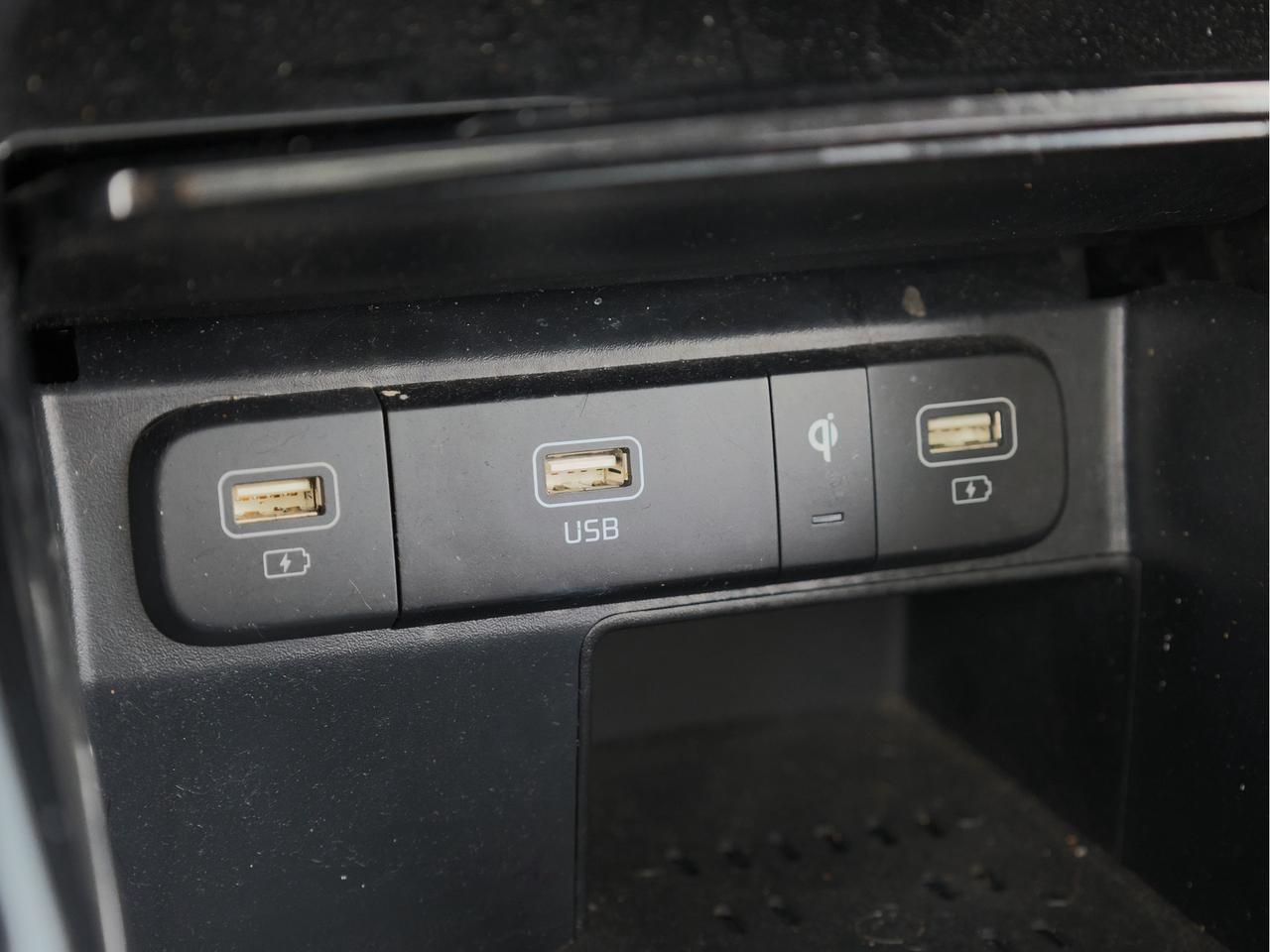 2023 Kia Sorento SX AWD   Navigation   Ventilated Seat   Leather Photo