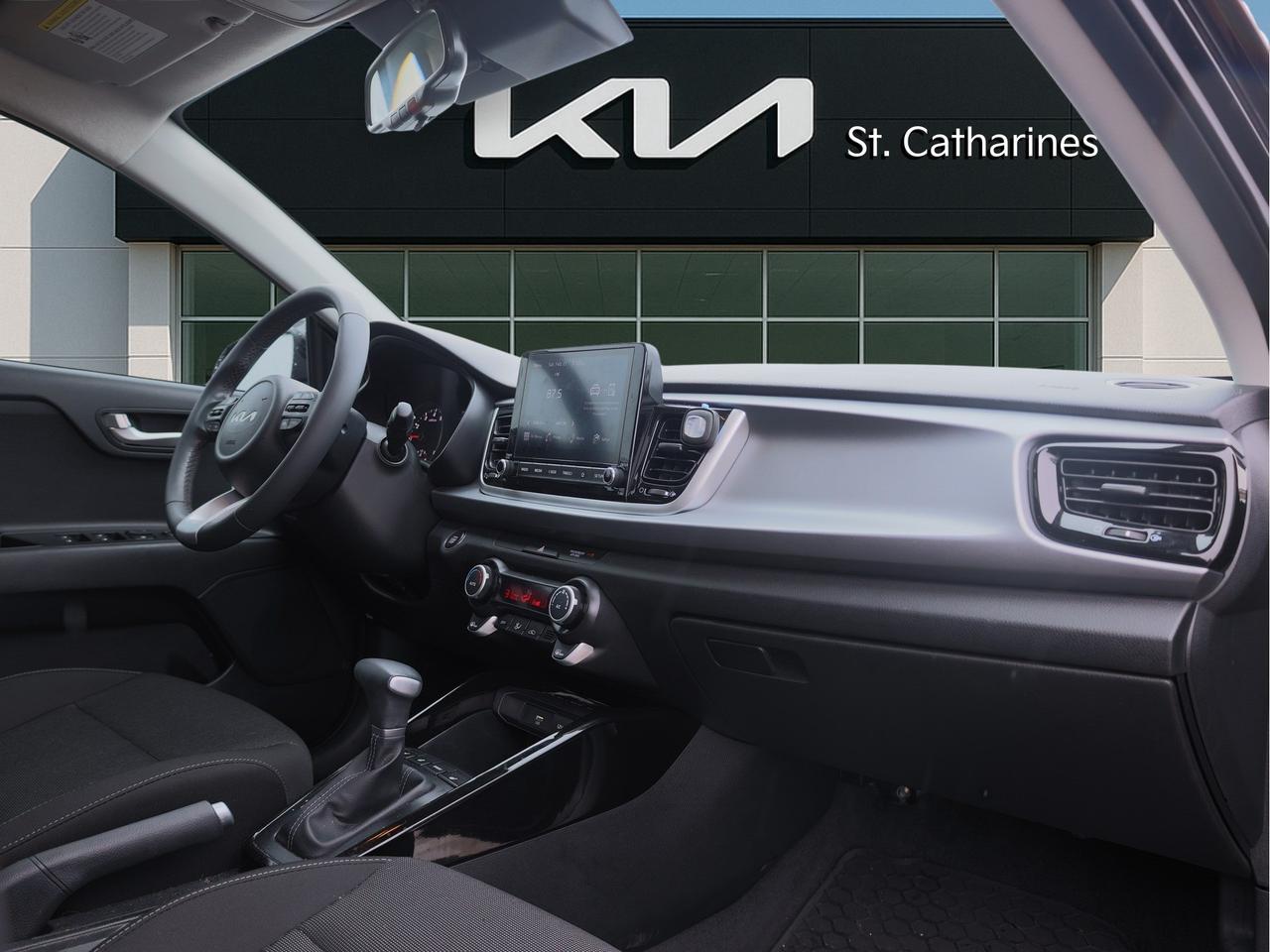 2023 Kia Rio 5-door EX Premium   Climate Ctrl   Sunroof   Safety Tech Photo