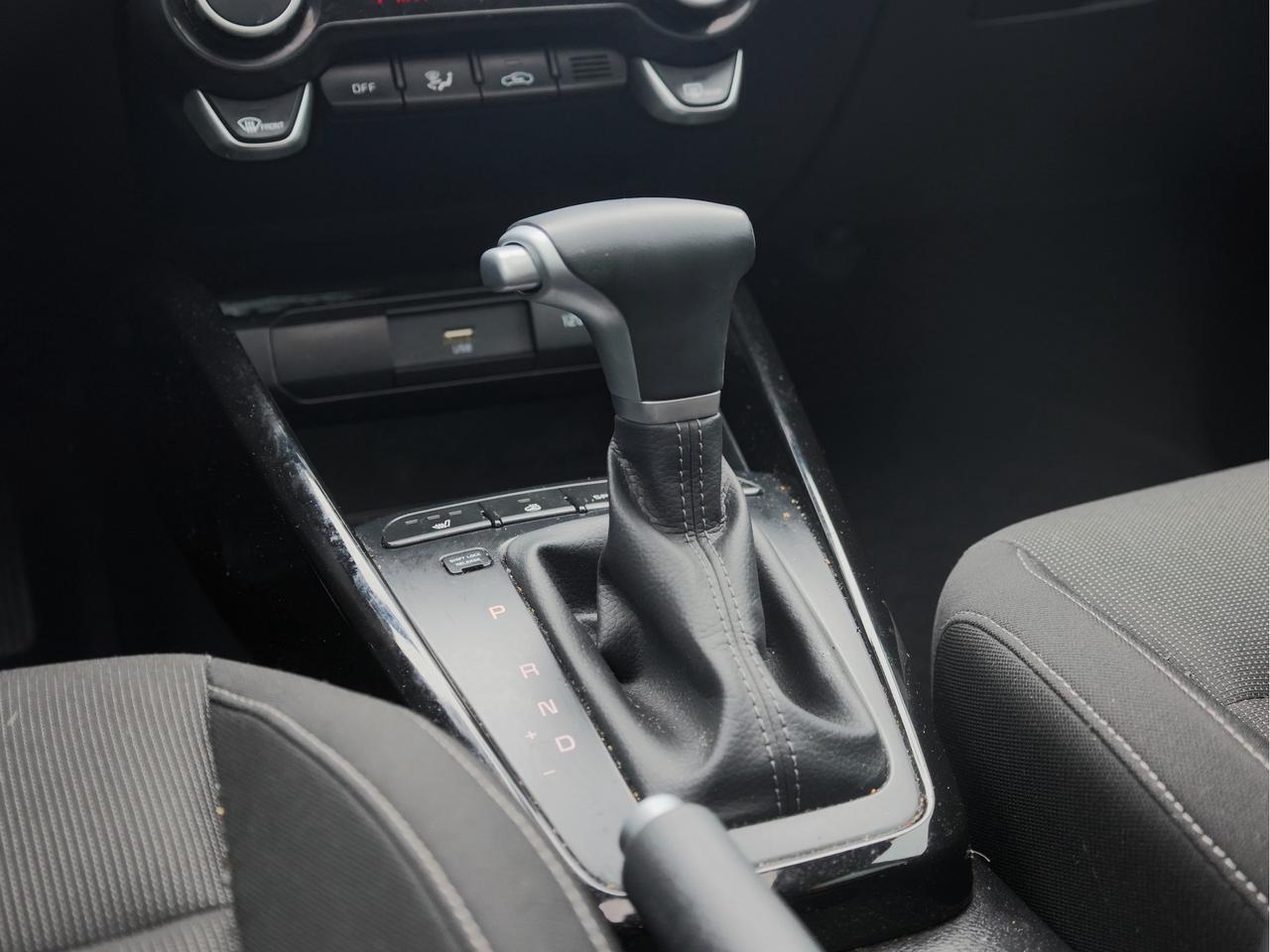 2023 Kia Rio 5-door EX Premium   Climate Ctrl   Sunroof   Safety Tech Photo