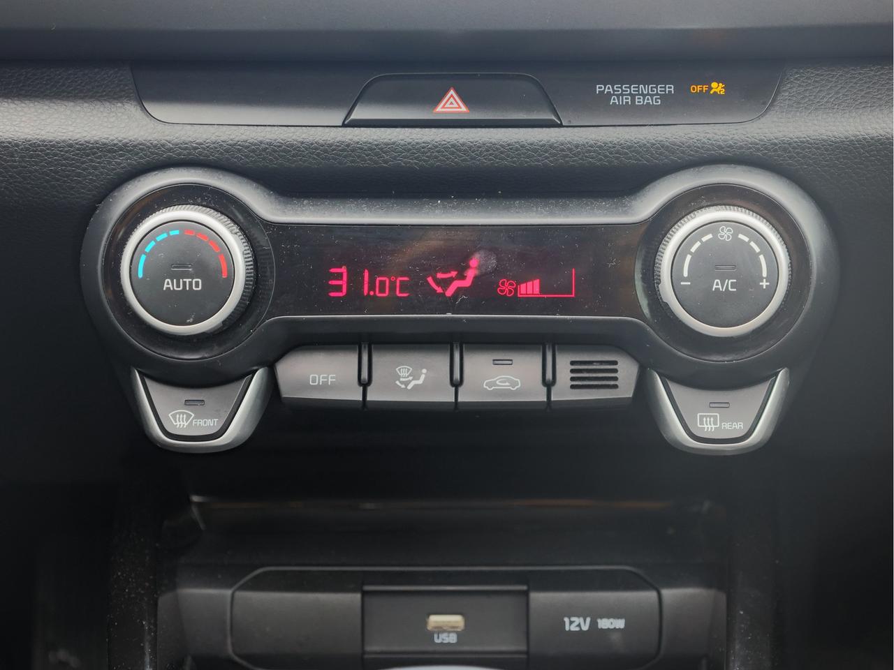 2023 Kia Rio 5-door EX Premium   Climate Ctrl   Sunroof   Safety Tech Photo