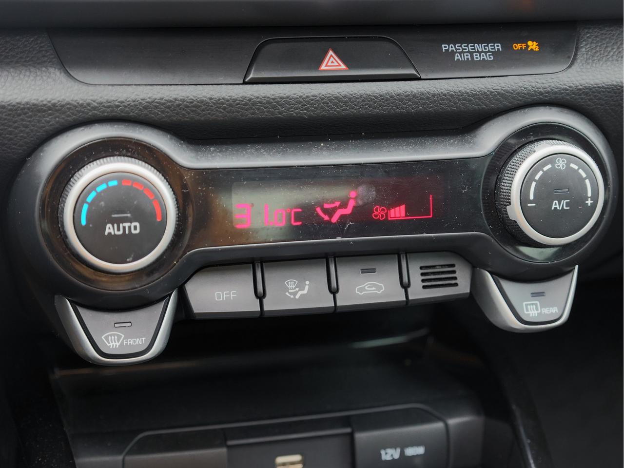 2023 Kia Rio 5-door EX Premium   Climate Ctrl   Sunroof   Safety Tech Photo