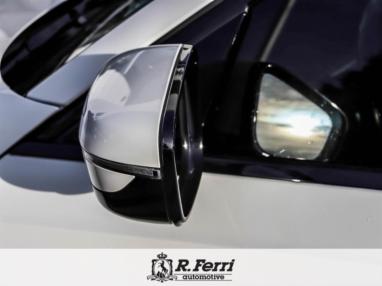 2023 BMW 330 i xDrive 4dr All-Wheel Drive Sedan Photo