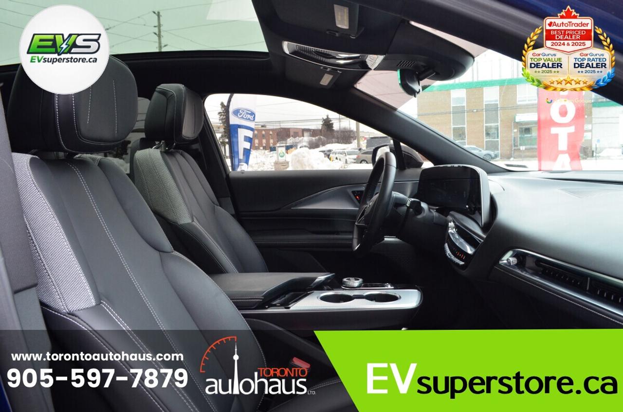 2024 Cadillac LYRIQ 600 E4 AWD I TECH PACKAGE Photo
