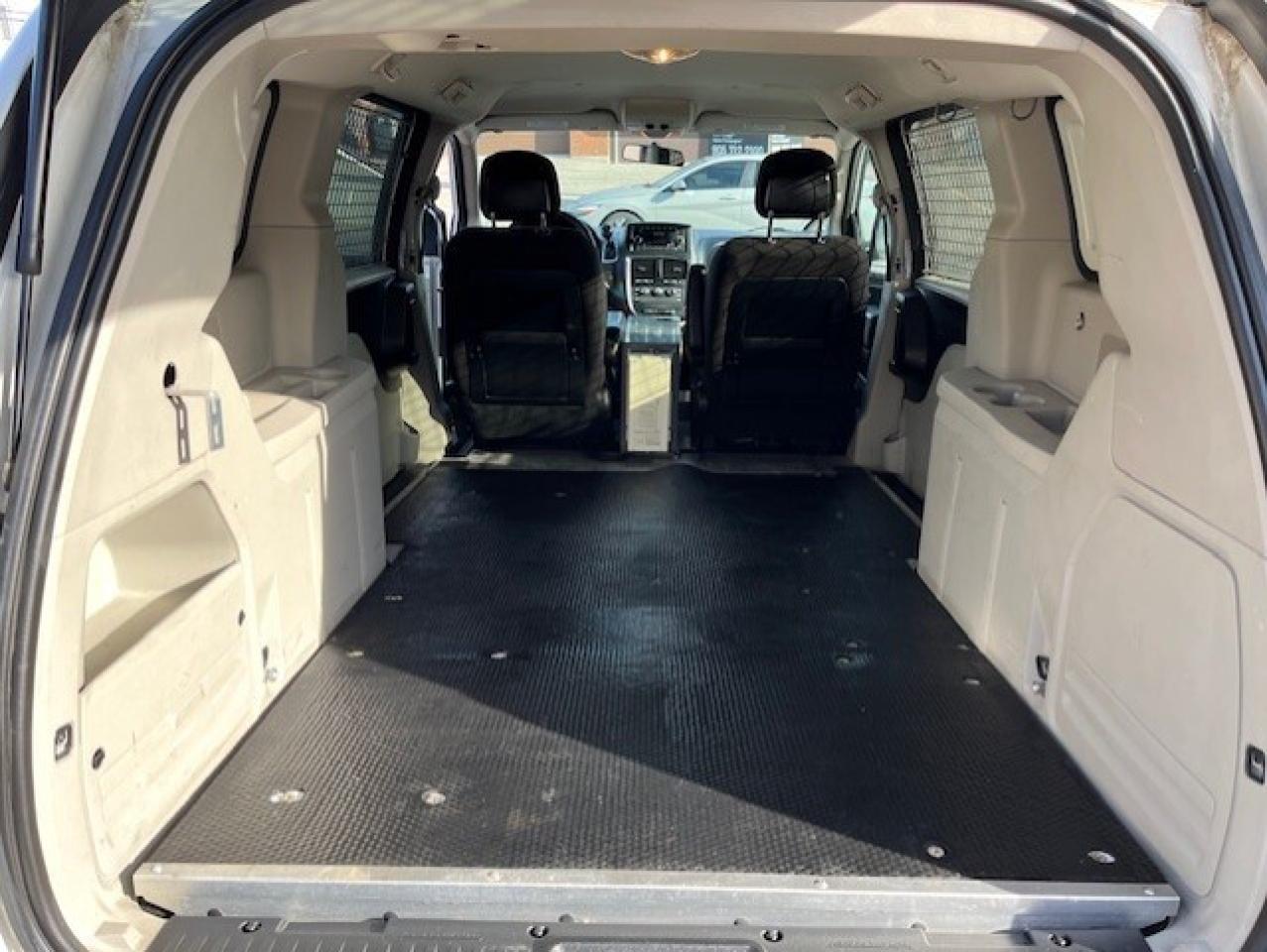 2014 RAM Cargo Van **ONLY 90,000KM-1 OWNER-BLUETOOTH-POWER INVERTER** Photo