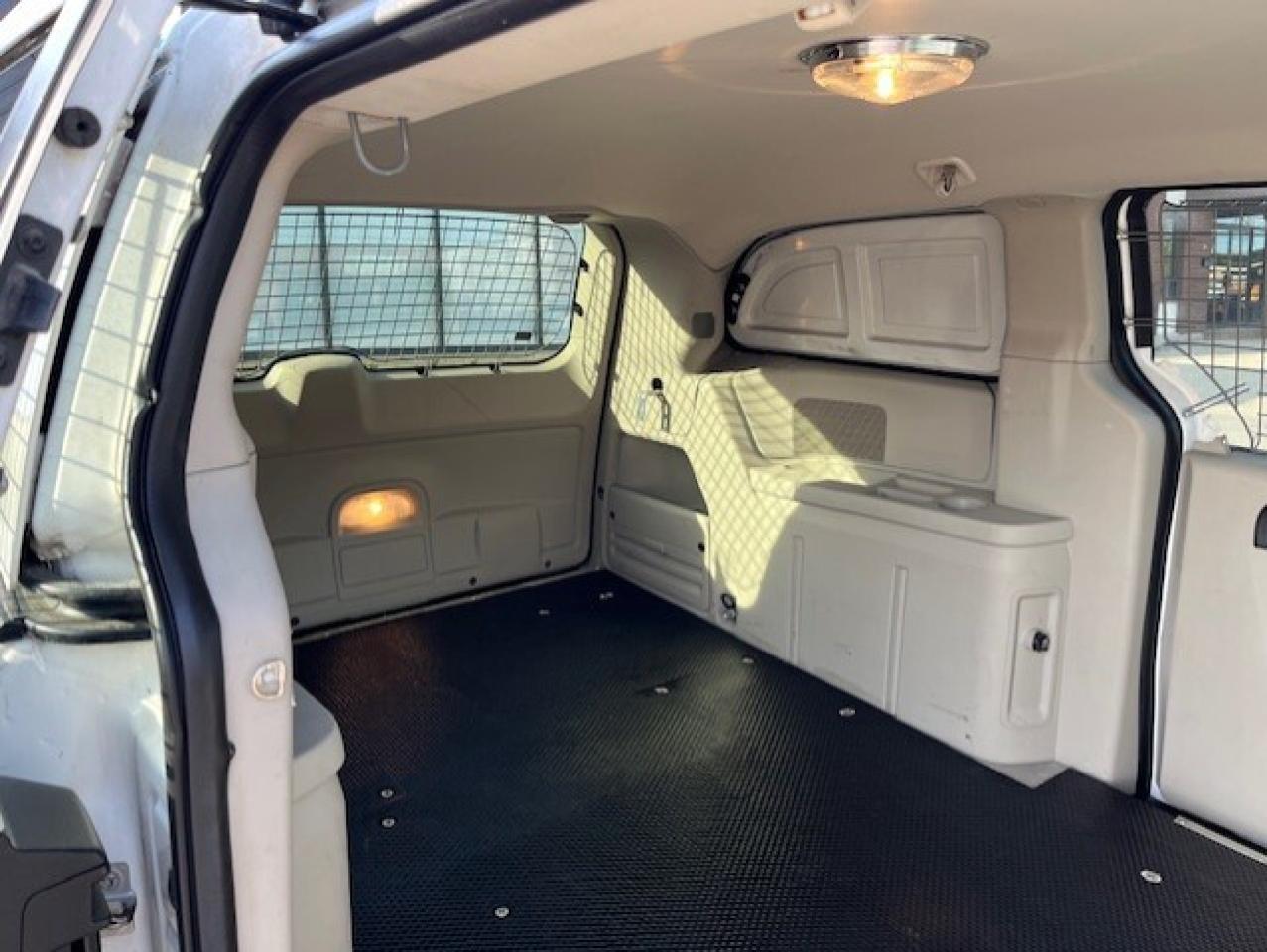 2014 RAM Cargo Van **ONLY 90,000KM-1 OWNER-BLUETOOTH-POWER INVERTER** Photo