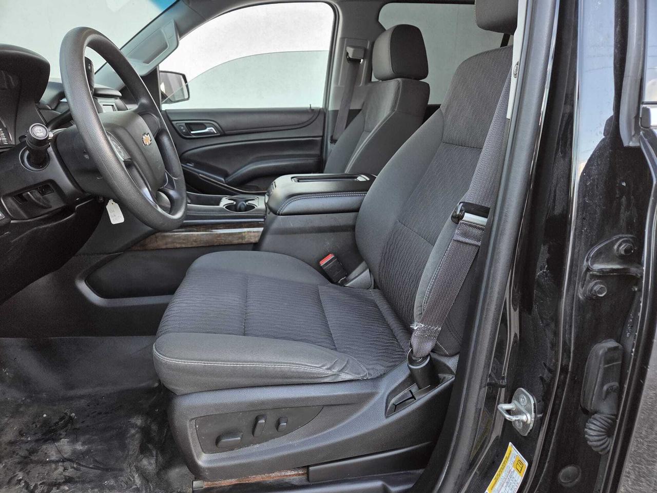 2015 Chevrolet Suburban LS 4WD **8 PASSENGER-CAMERA-1 OWNER-CERTIFIED* Photo