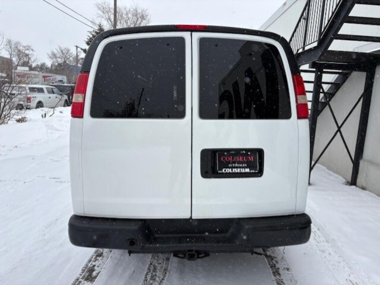 2012 Chevrolet Express 3500 6.6L DURAMAX DIESEL-NEW INJECTORS/PUMP-FILTER Photo