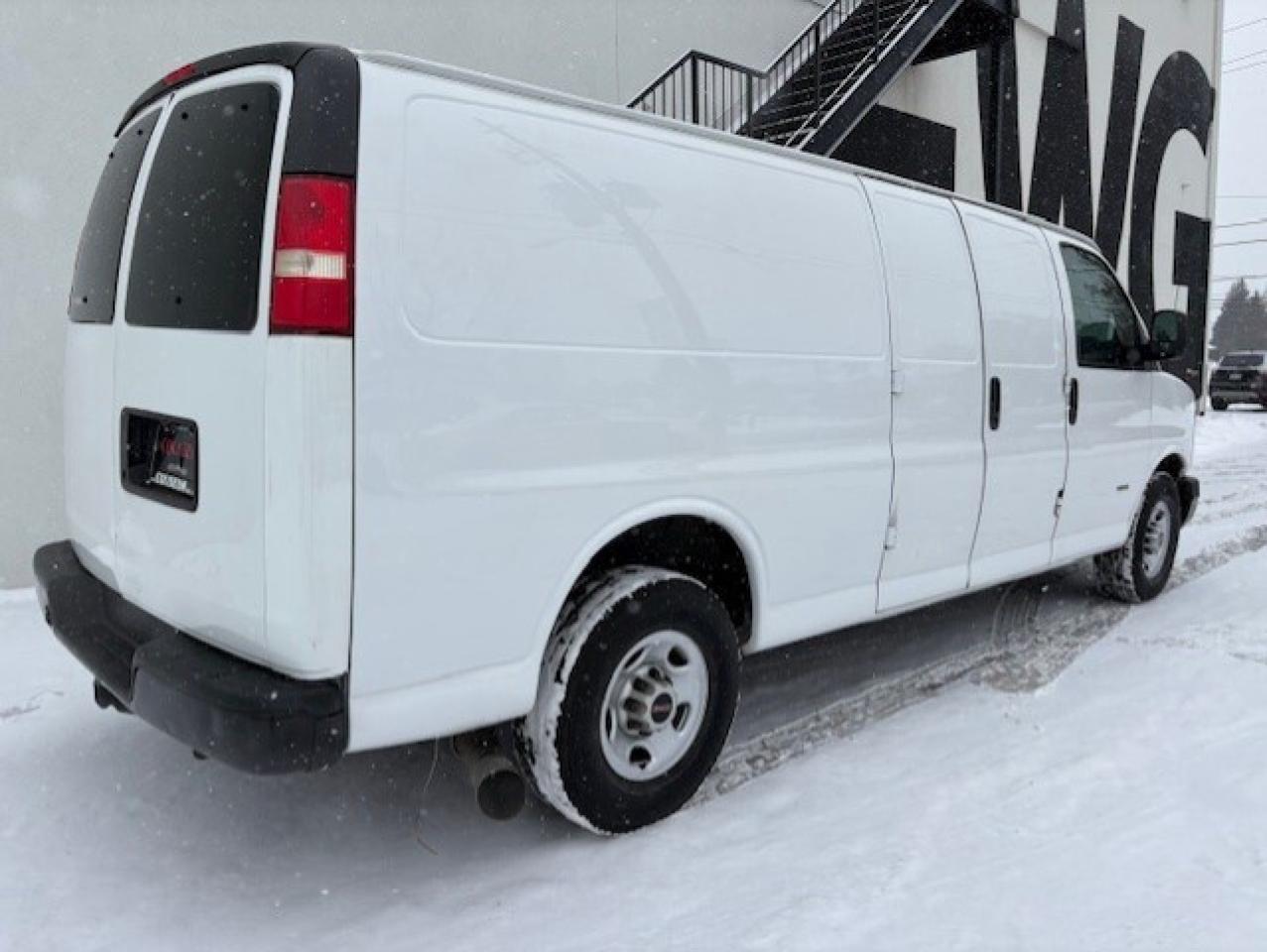 2012 Chevrolet Express 3500 6.6L DURAMAX DIESEL-NEW INJECTORS/PUMP-FILTER Photo4