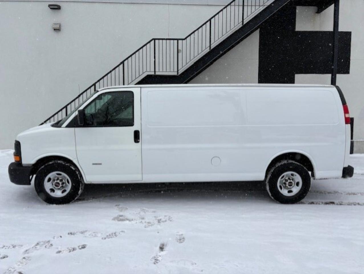 2012 Chevrolet Express 3500 6.6L DURAMAX DIESEL-NEW INJECTORS/PUMP-FILTER Photo