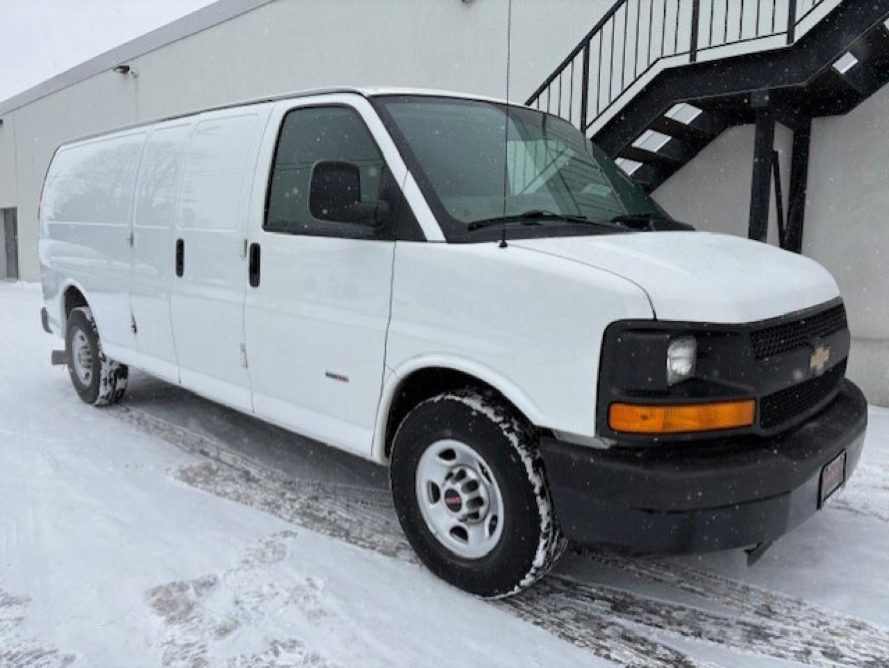 2012 Chevrolet Express 3500 6.6L DURAMAX DIESEL-NEW INJECTORS/PUMP-FILTER Photo