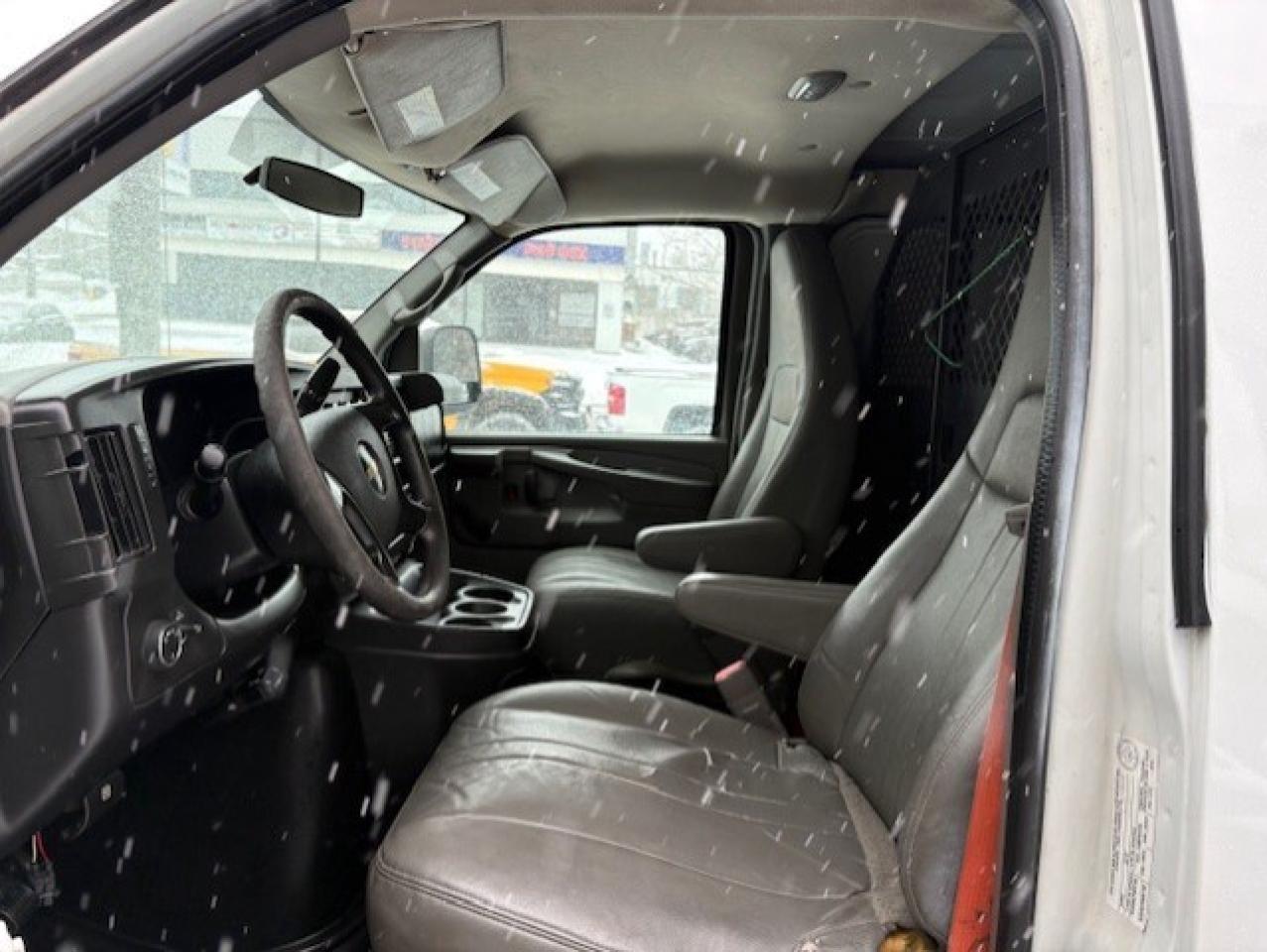 2012 Chevrolet Express 3500 6.6L DURAMAX DIESEL-NEW INJECTORS/PUMP-FILTER Photo