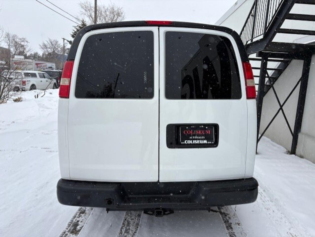 2012 Chevrolet Express 3500 6.6L DURAMAX DIESEL-NEW INJECTORS/PUMP-FILTER Photo