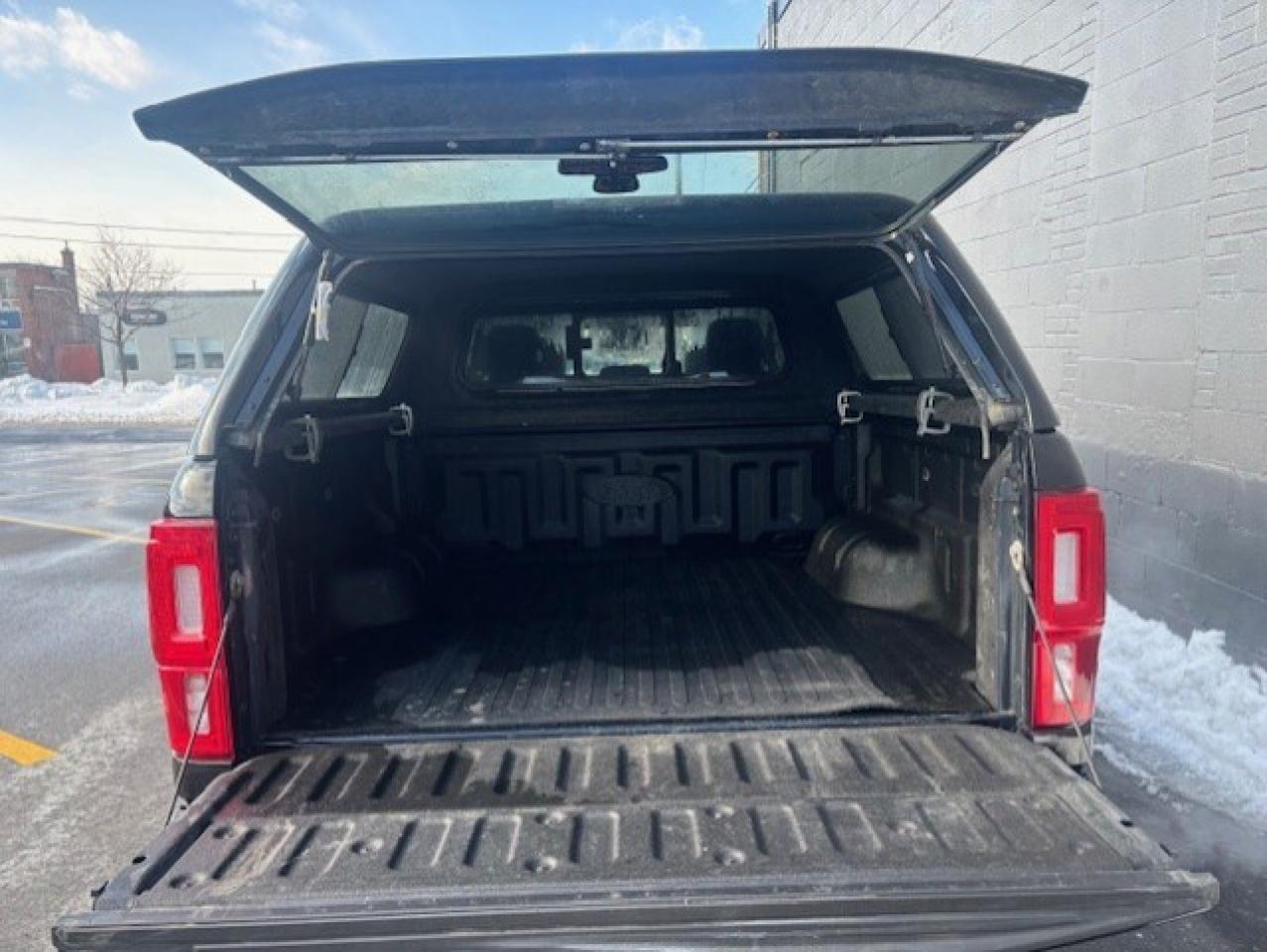 2023 Ford Ranger XLT 4WD SuperCrew 5' Box *CAMERA-HEATED SEATS-CAP* Photo