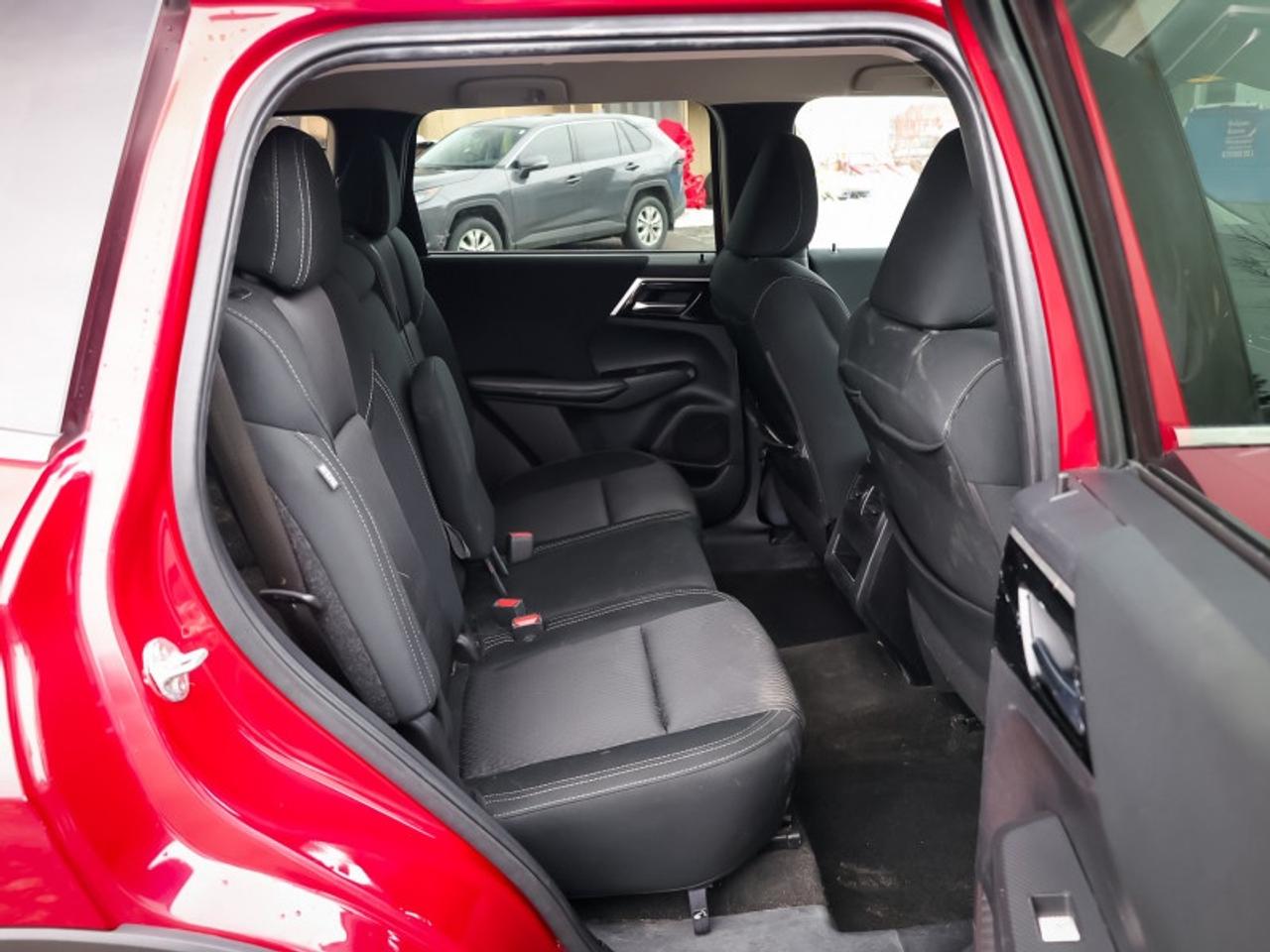 2022 Mitsubishi Outlander ES Photo