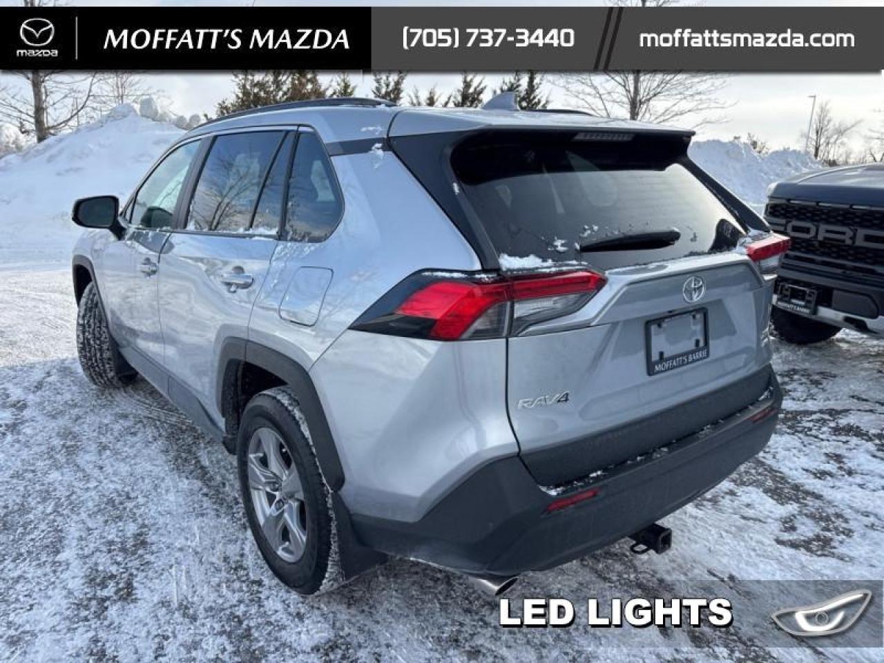 2025 Toyota RAV4 XLE Photo2