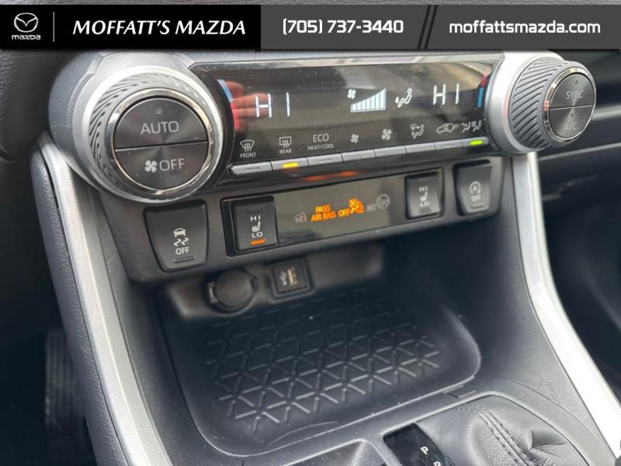 2025 Toyota RAV4 XLE Photo