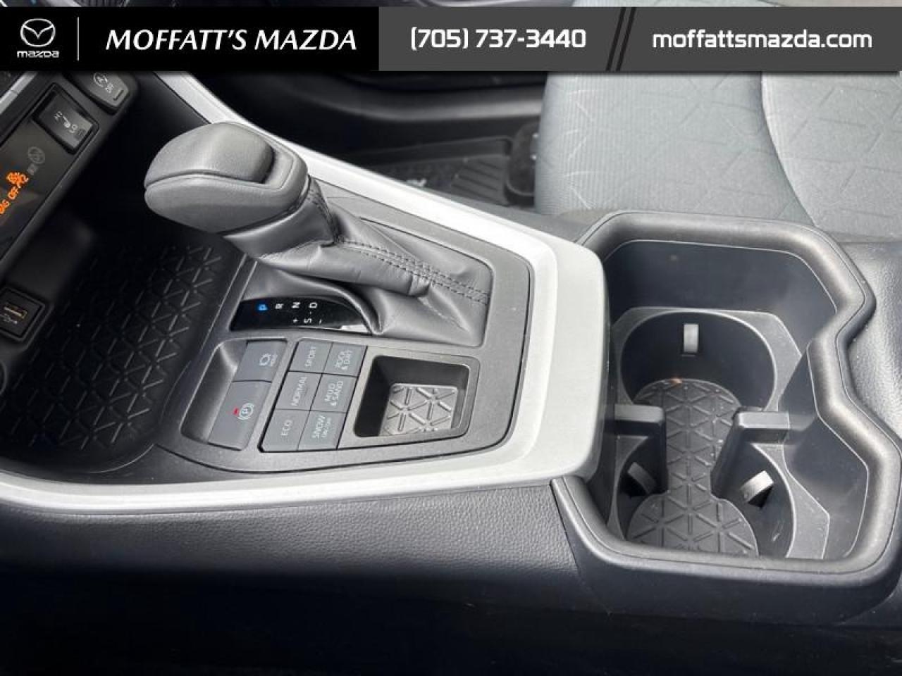 2025 Toyota RAV4 XLE Photo