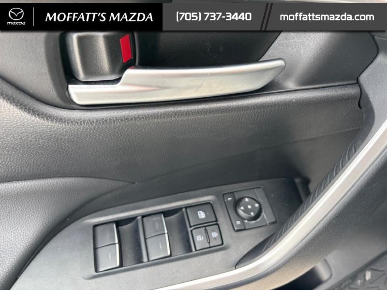 2025 Toyota RAV4 XLE Photo