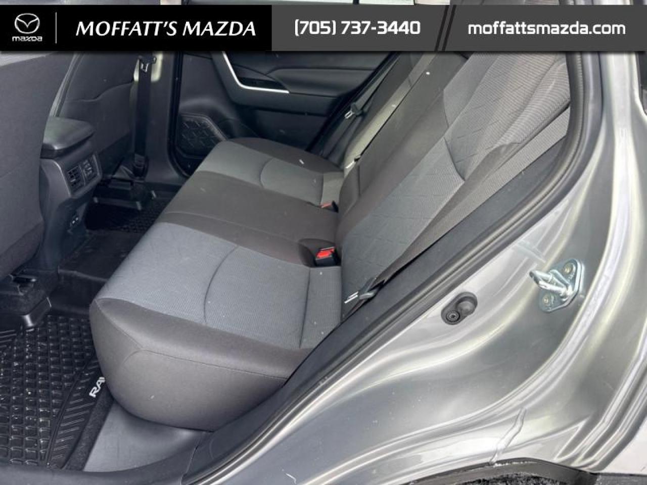 2025 Toyota RAV4 XLE Photo