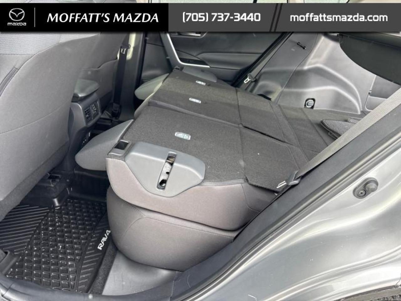 2025 Toyota RAV4 XLE Photo