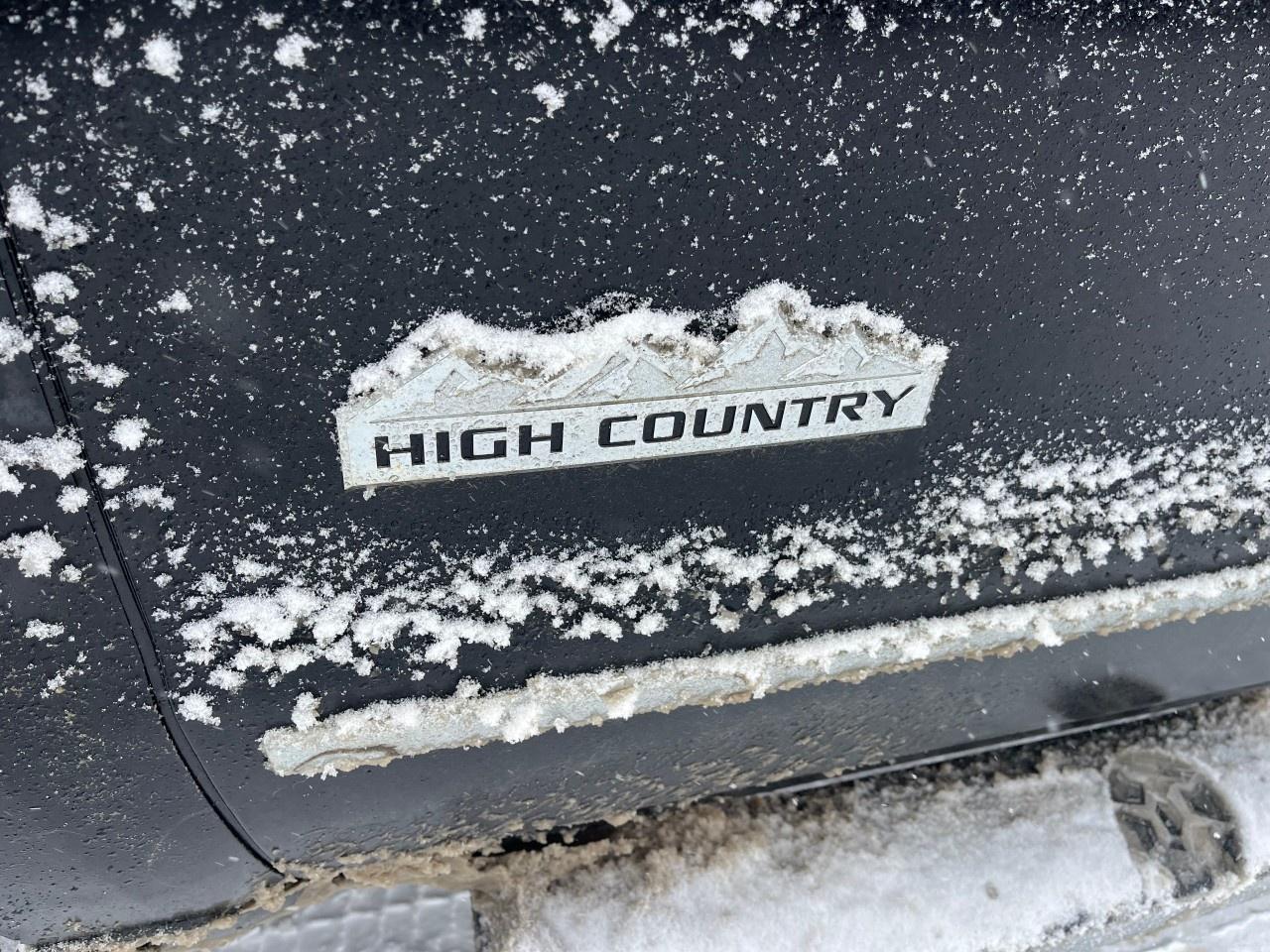 2018 Chevrolet Silverado 1500 Crew Cab Short Box 4-Wheel Drive High Country Photo