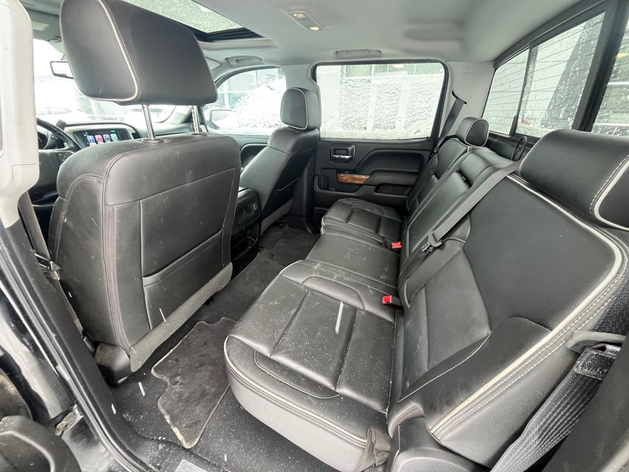 2018 Chevrolet Silverado 1500 Crew Cab Short Box 4-Wheel Drive High Country Photo