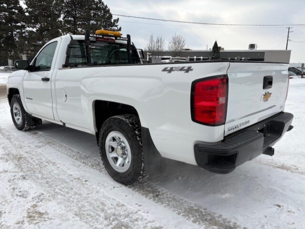 2016 Chevrolet Silverado 1500 4WD V8 **REGULAR CAB-8 FOOT LONG BOX** Photo