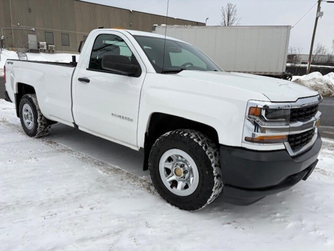 2016 Chevrolet Silverado 1500 4WD V8 **REGULAR CAB-8 FOOT LONG BOX** Photo