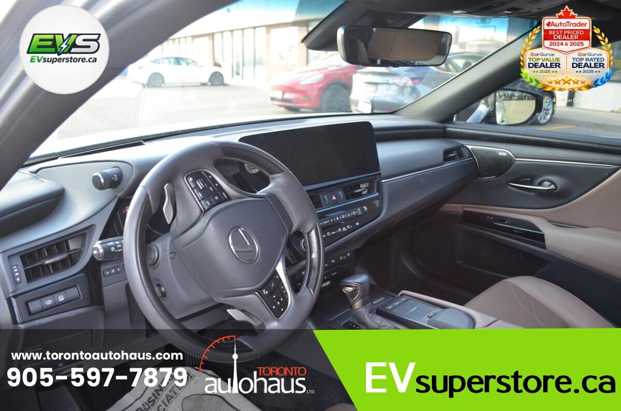 2022 Lexus ES LUXURY I HYBRID I FACTORY WARRANTY Photo