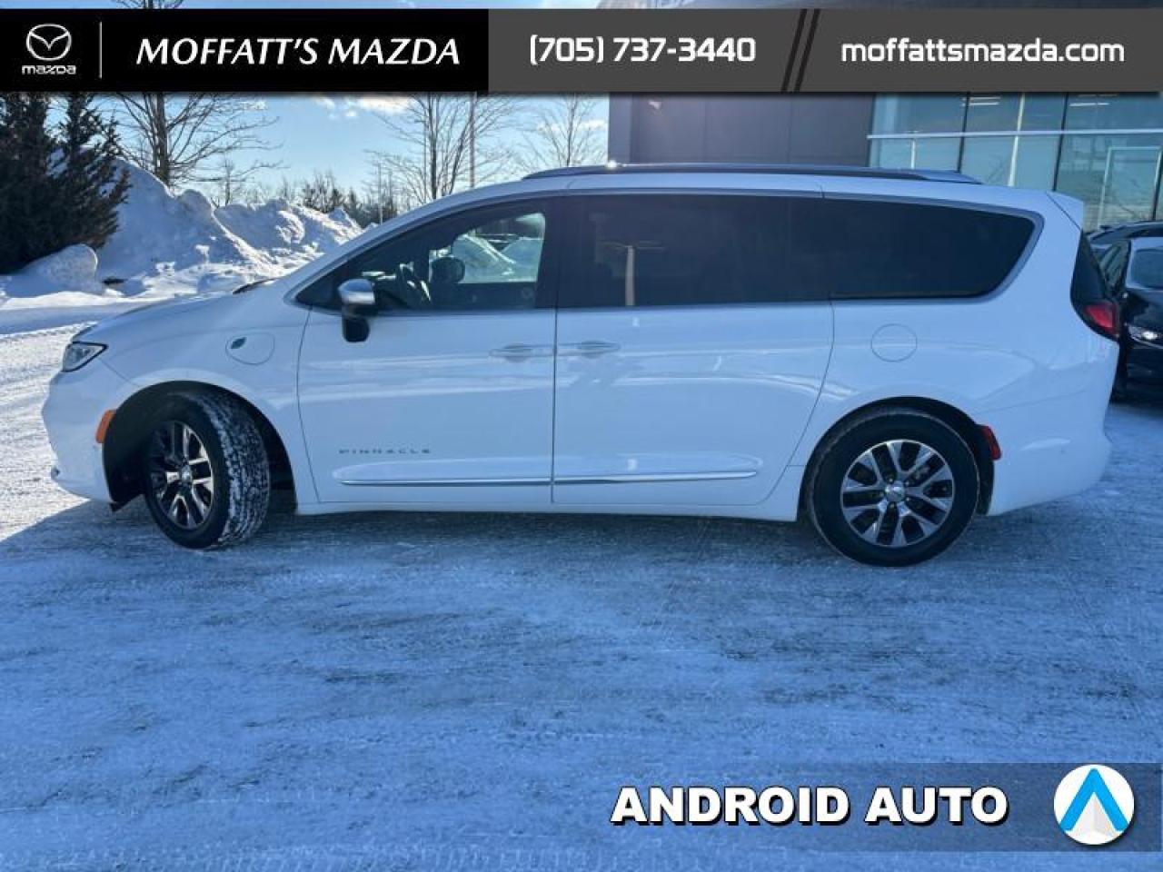 2023 Chrysler Pacifica Hybrid Pinnacle Photo