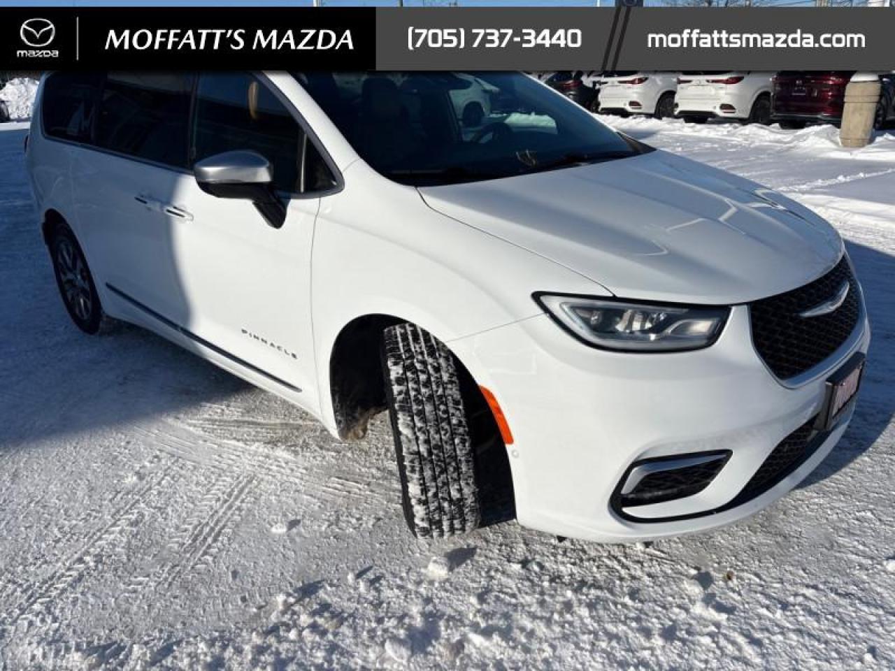 2023 Chrysler Pacifica Hybrid Pinnacle Photo