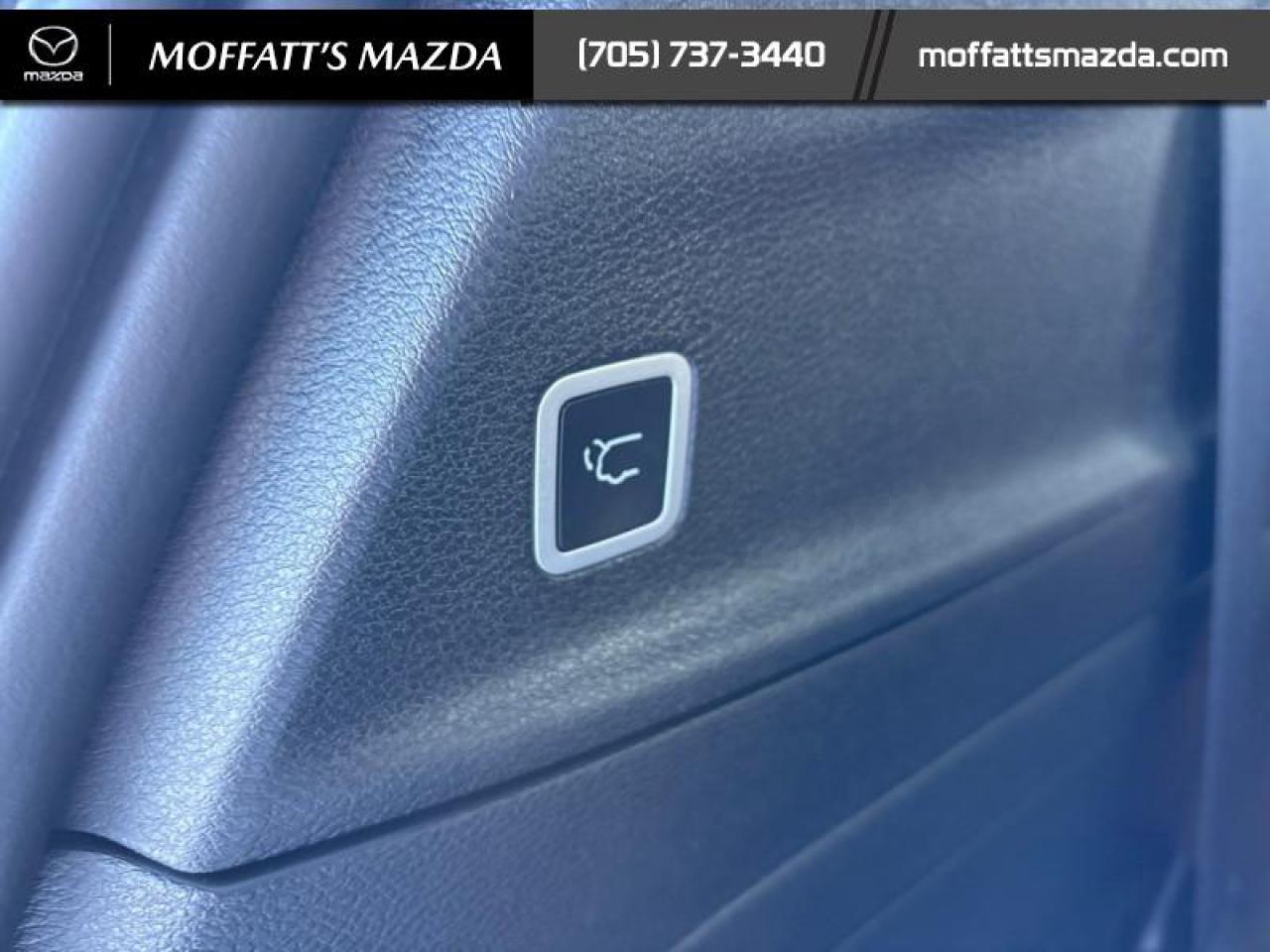 2023 Chrysler Pacifica Hybrid Pinnacle Photo