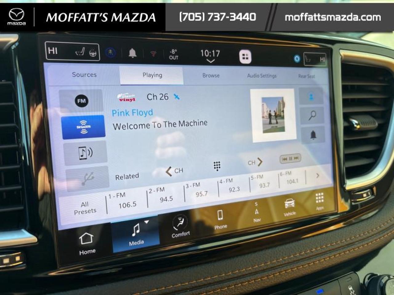 2023 Chrysler Pacifica Hybrid Pinnacle Photo