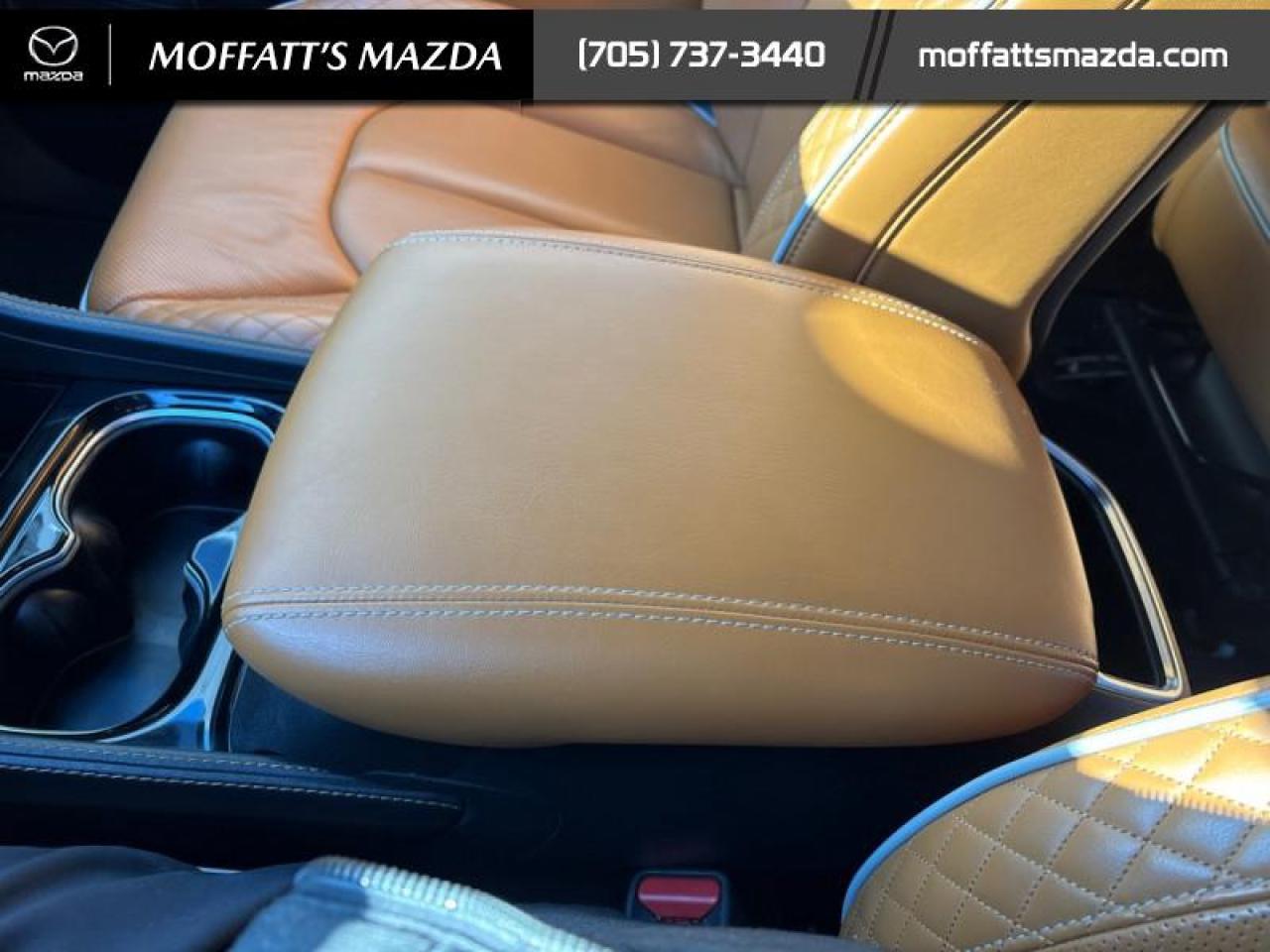 2023 Chrysler Pacifica Hybrid Pinnacle Photo