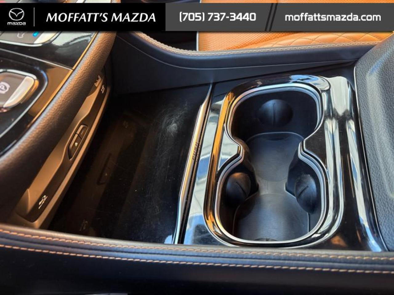 2023 Chrysler Pacifica Hybrid Pinnacle Photo