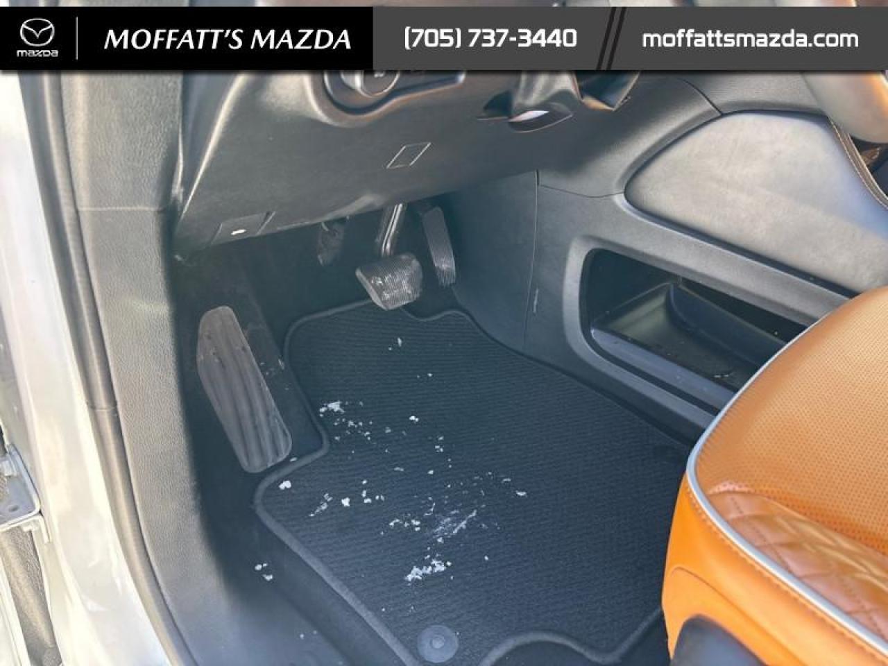 2023 Chrysler Pacifica Hybrid Pinnacle Photo