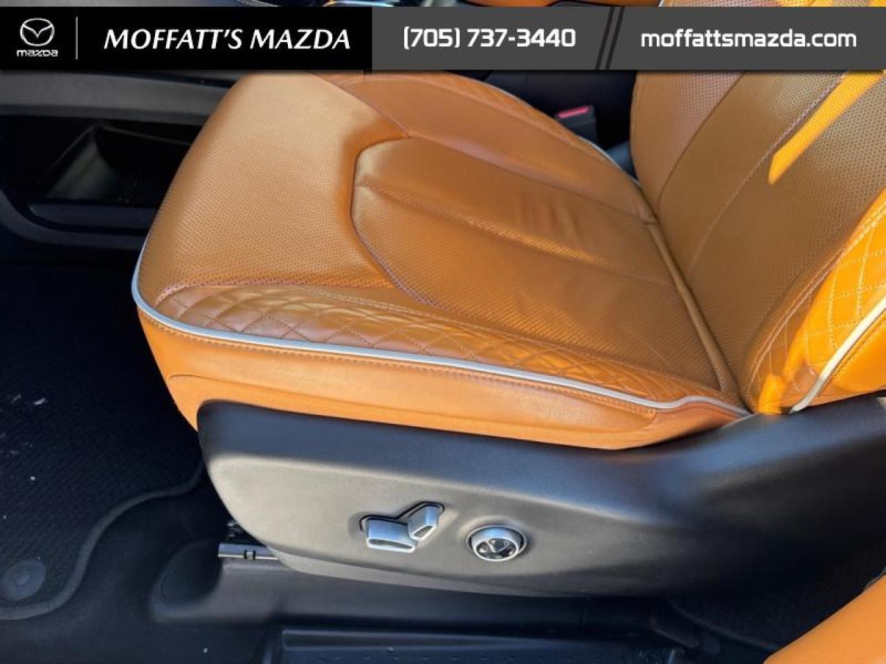 2023 Chrysler Pacifica Hybrid Pinnacle Photo