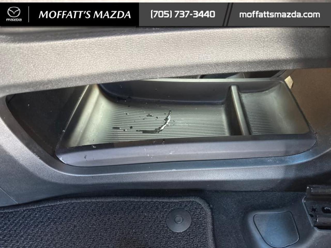 2023 Chrysler Pacifica Hybrid Pinnacle Photo