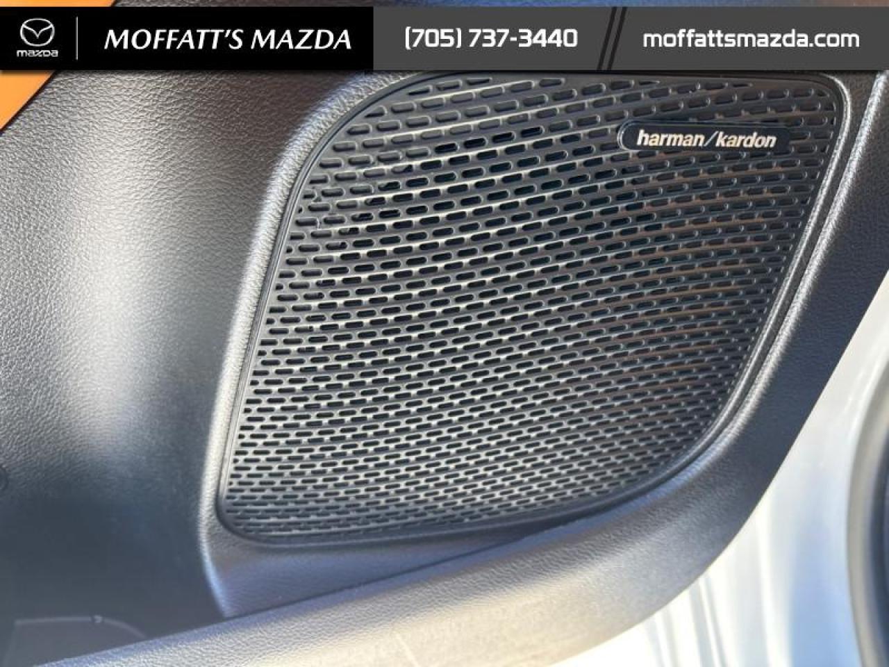 2023 Chrysler Pacifica Hybrid Pinnacle Photo