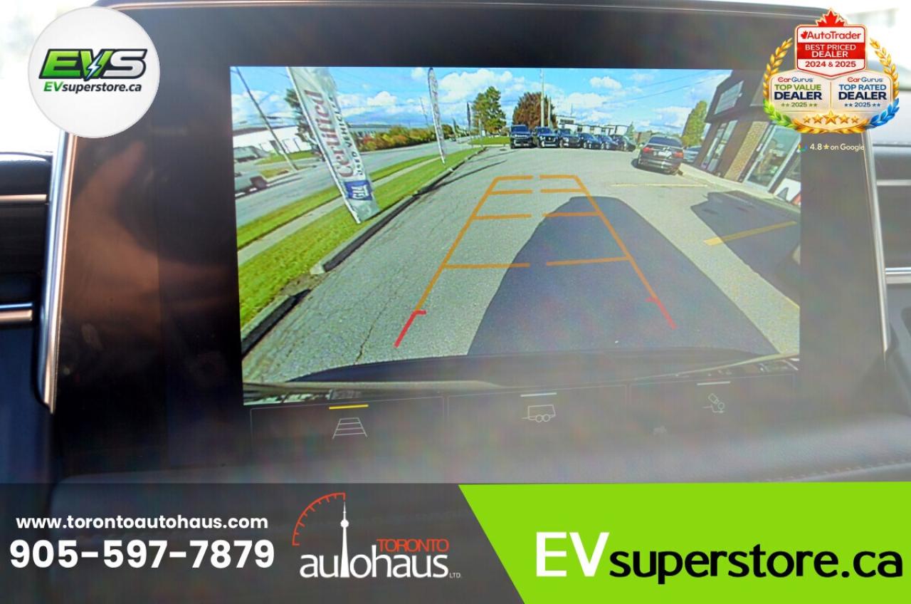 2022 Chevrolet Suburban LT I 8 Seats I Leather Photo