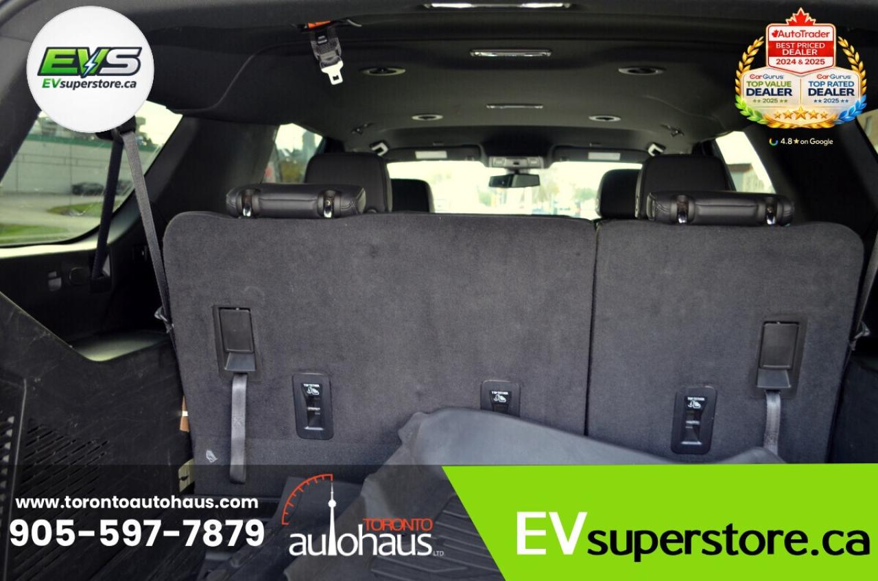 2022 Chevrolet Suburban LT I 8 Seats I Leather Photo