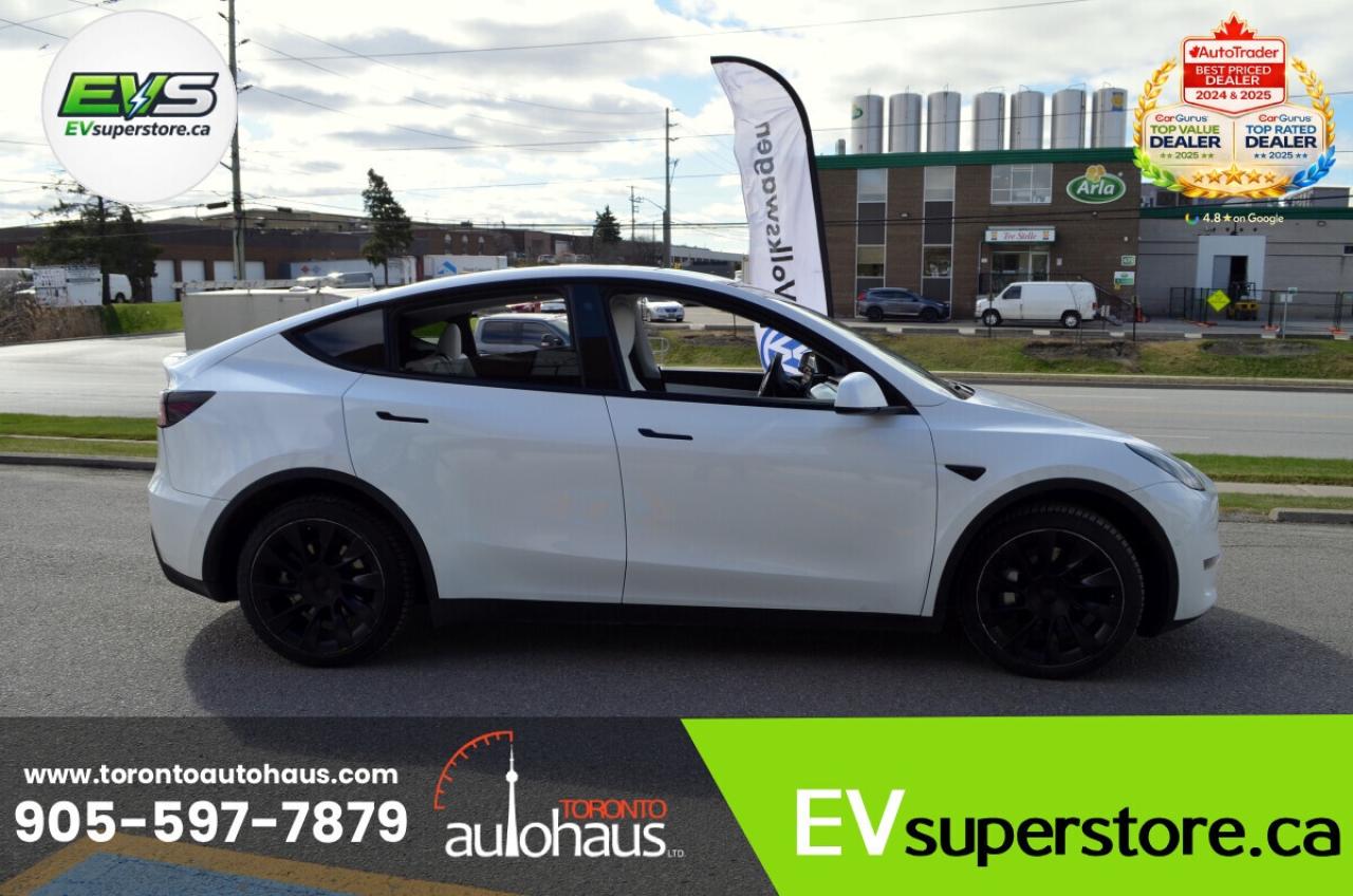 2022 Tesla Model Y PERFORMANCE I WHITE INT I AT EVSUPERSTORE.CA Photo