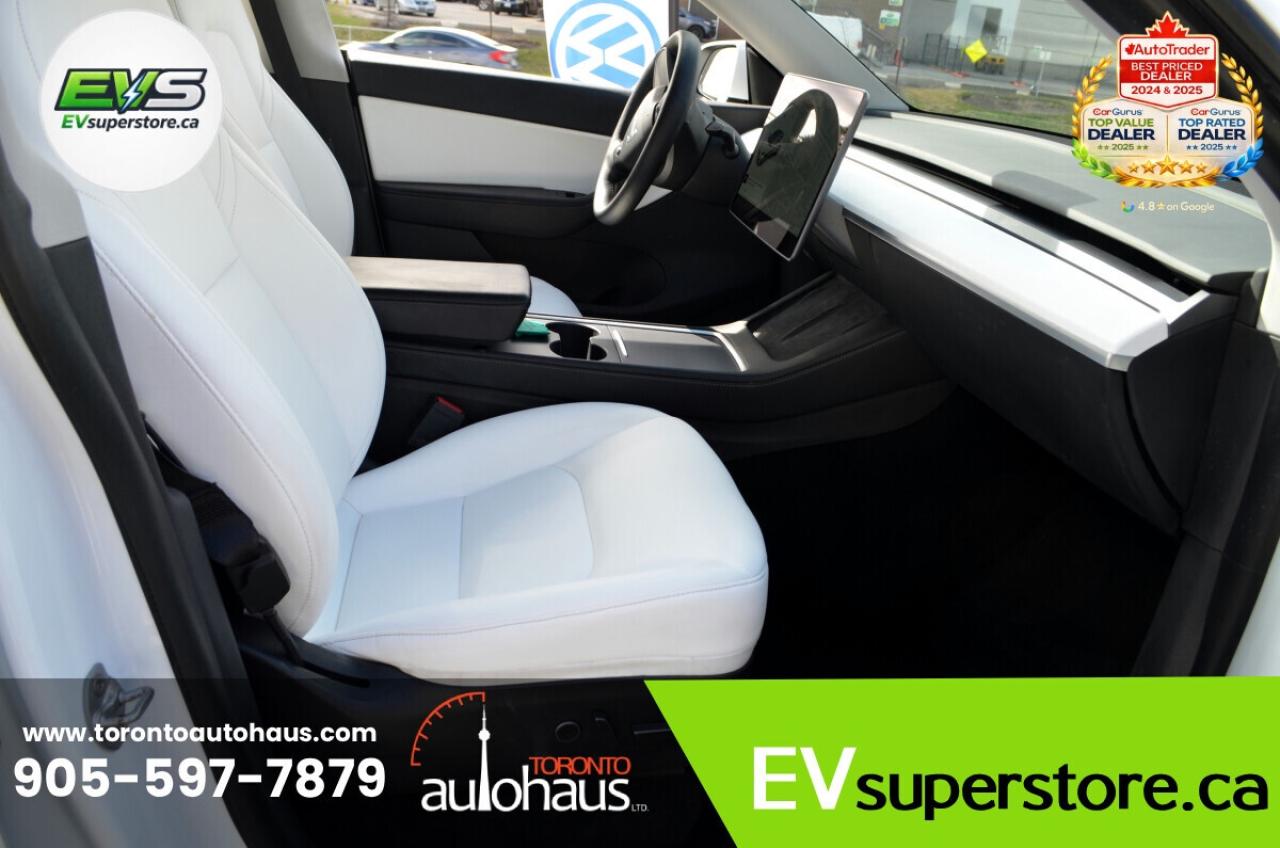 2022 Tesla Model Y PERFORMANCE I WHITE INT I AT EVSUPERSTORE.CA Photo