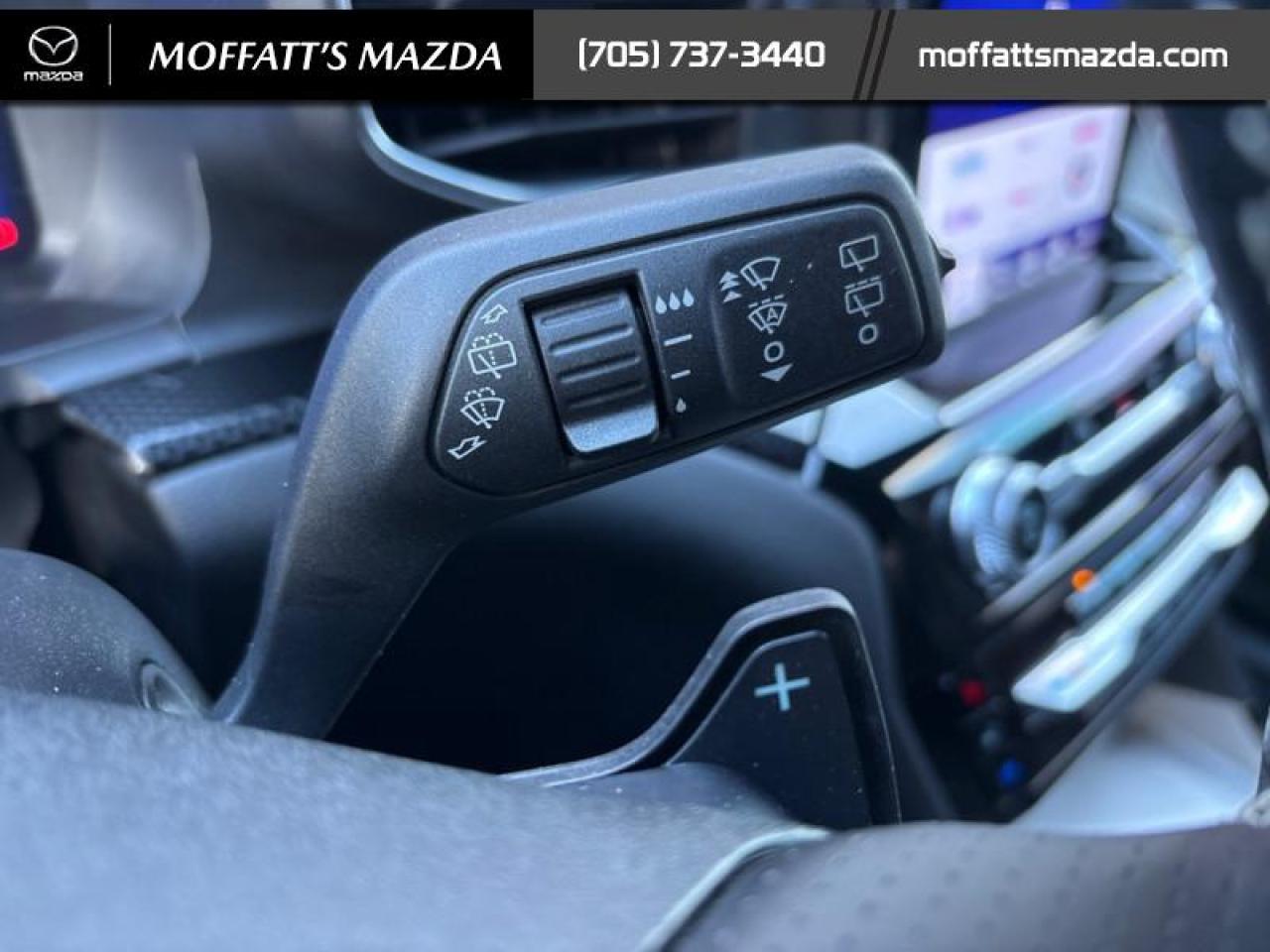 2023 Ford Explorer ST Photo