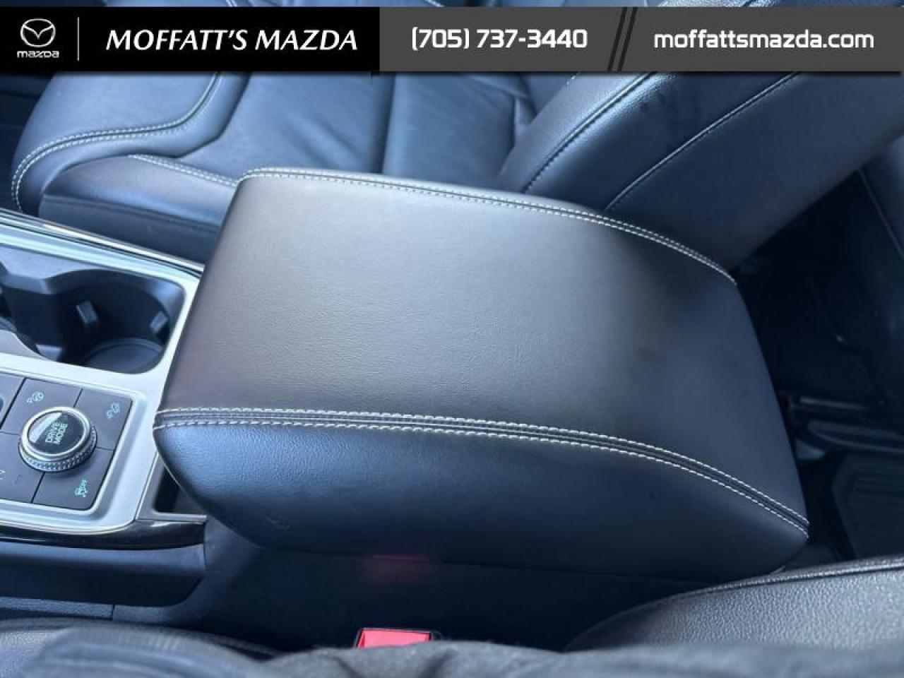 2023 Ford Explorer ST Photo