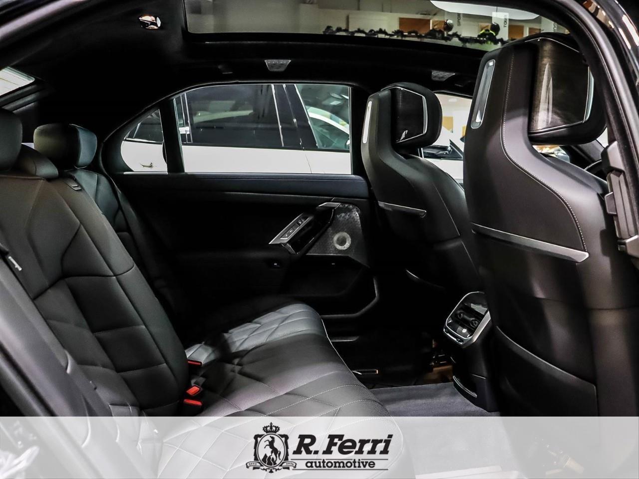 2024 BMW 760 i xDrive 4dr All-Wheel Drive Sedan Photo