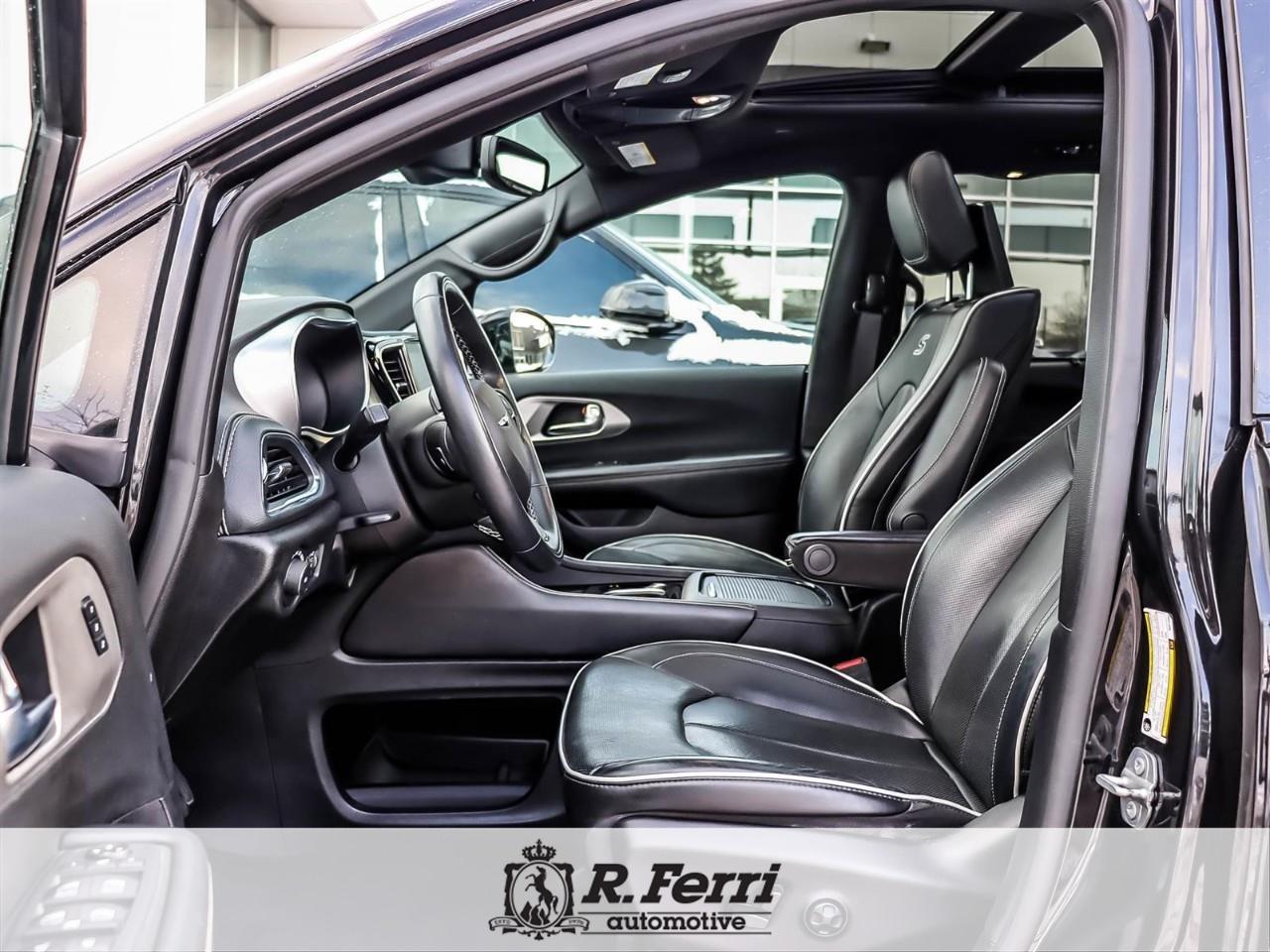 2021 Chrysler Pacifica Limited All-Wheel Drive Passenger Van Photo