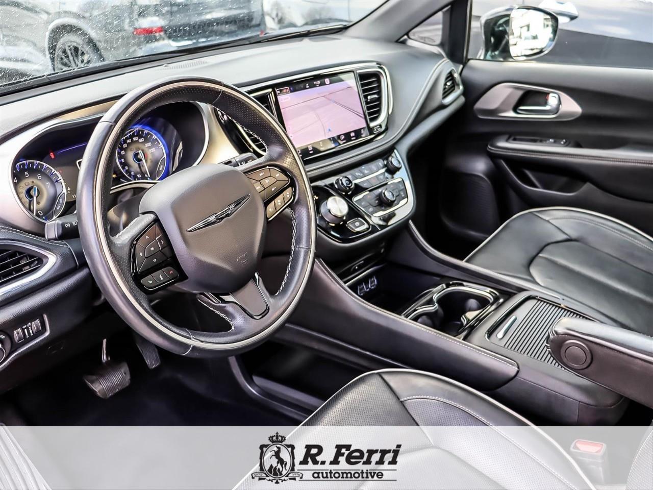 2021 Chrysler Pacifica Limited All-Wheel Drive Passenger Van Photo