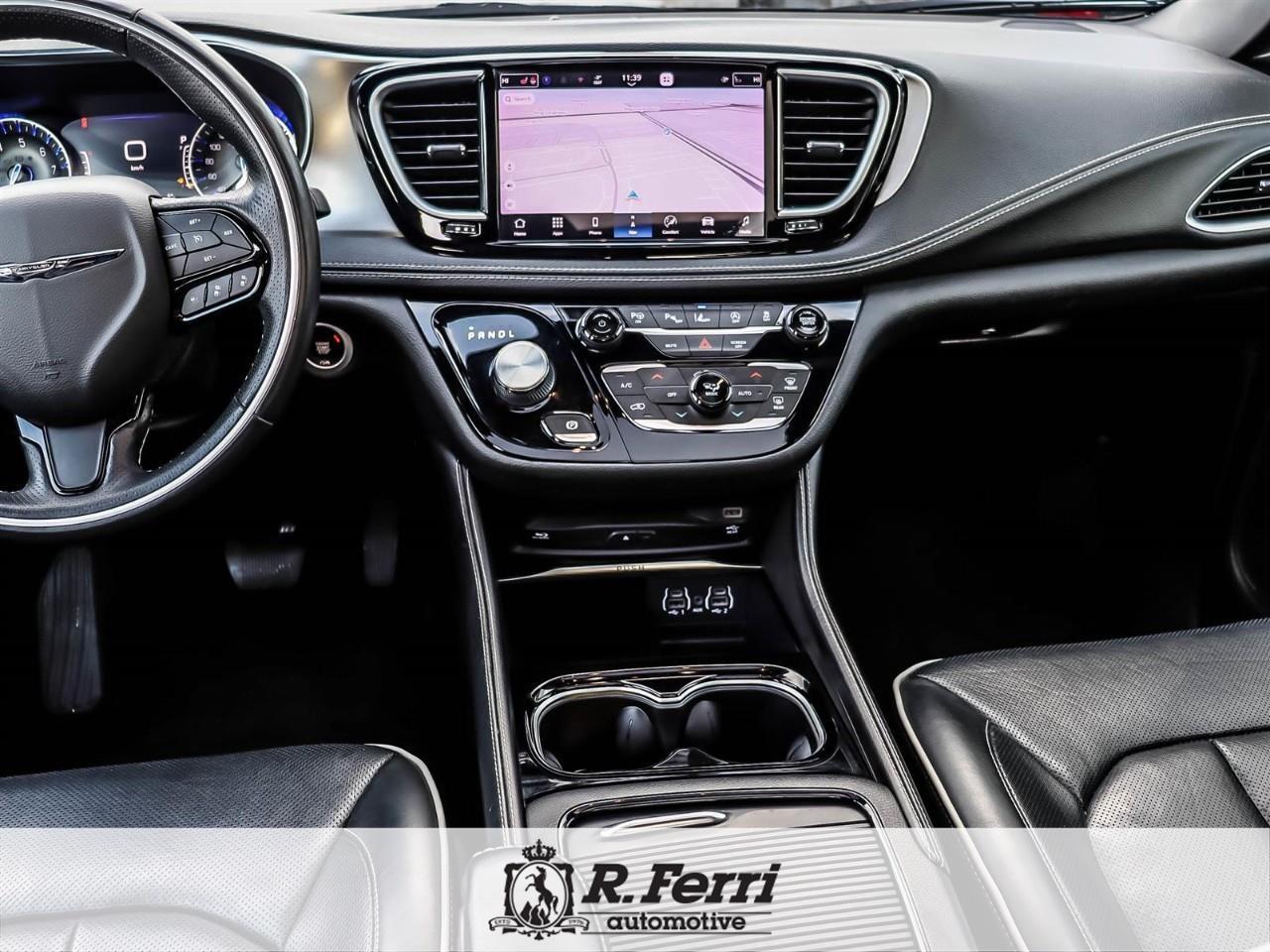 2021 Chrysler Pacifica Limited All-Wheel Drive Passenger Van Photo